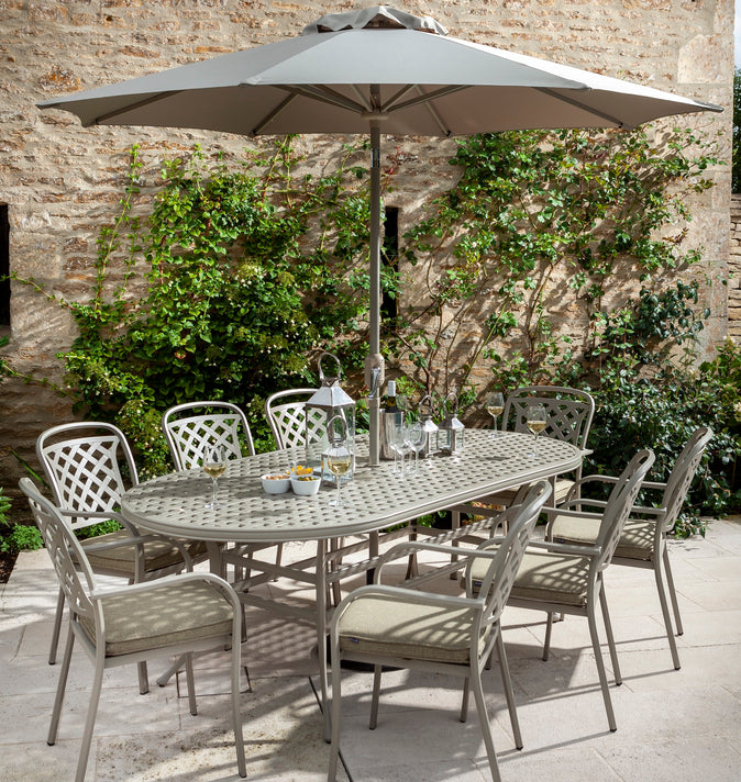 Hartman Berkeley 8 Seat Oval Dining Set