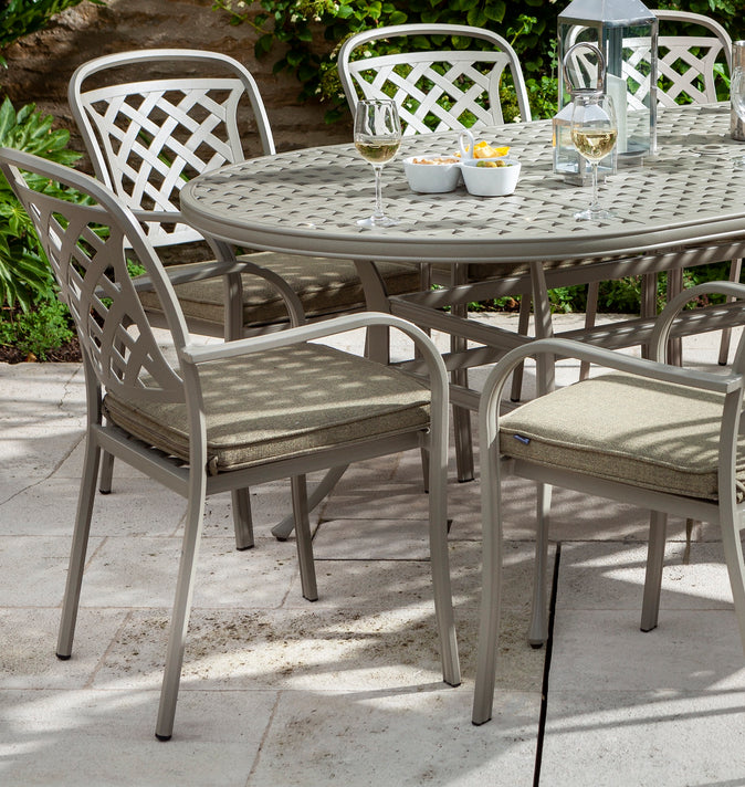 Hartman Berkeley 8 Seat Oval Dining Set